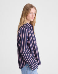 The Signature Y-Neck Shirt in Poplin